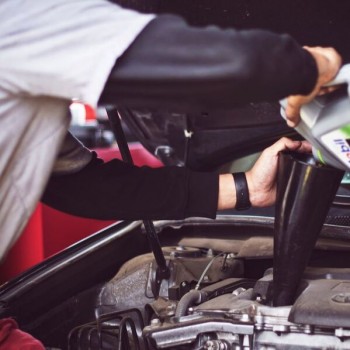 J & P Auto Body