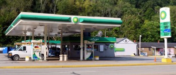 Parkway Service Station