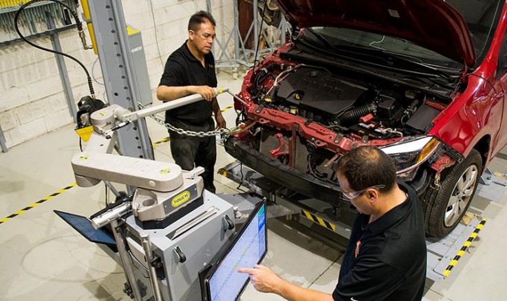 Universal Body Shop & Collision