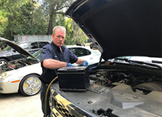 MAULDIN'S AUTO GLASS,