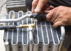 MAULDIN'S AUTO GLASS,