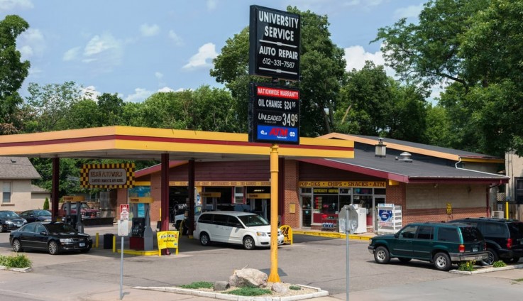 ​Nelson Auto World