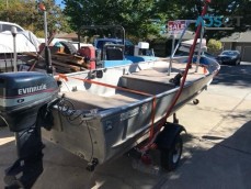 Nice Aluminum Fishing Boat with Motor an