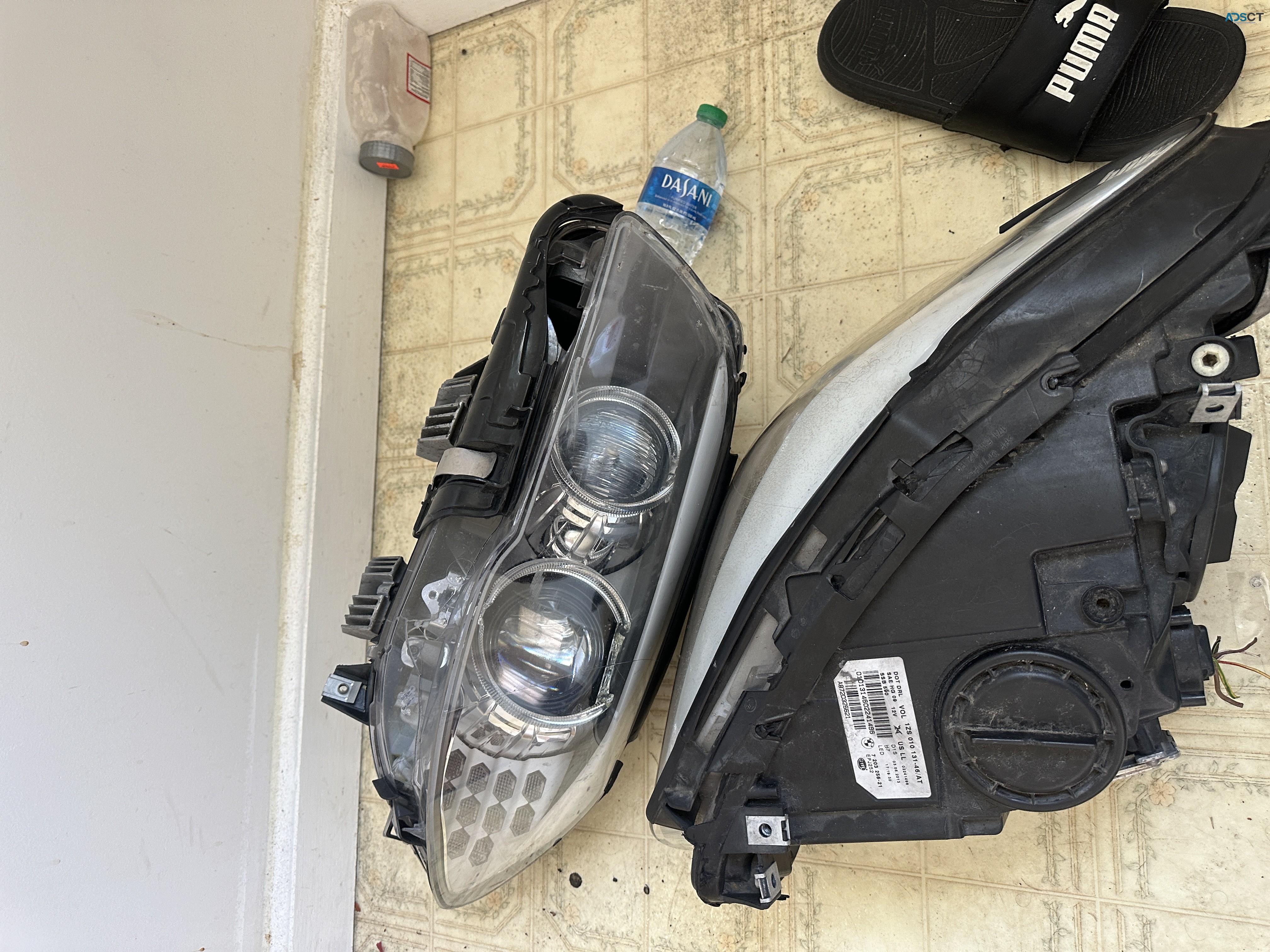 BMW headlight only left 